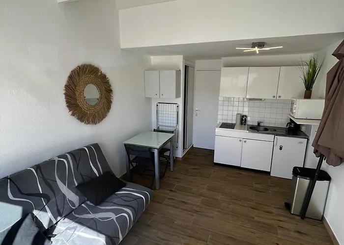 Appartamento à Côté De La